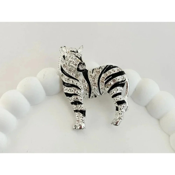 Roman Signed Silver Toned Black & White Striped Zebra Vintage XL Large Brooch - Picture 10 of 10